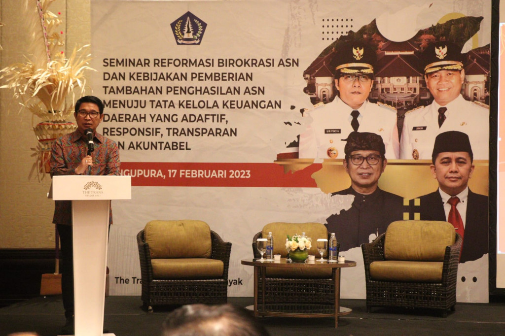 Sekda Adi Arnawa Buka Seminar Reformasi Birokrasi ASN